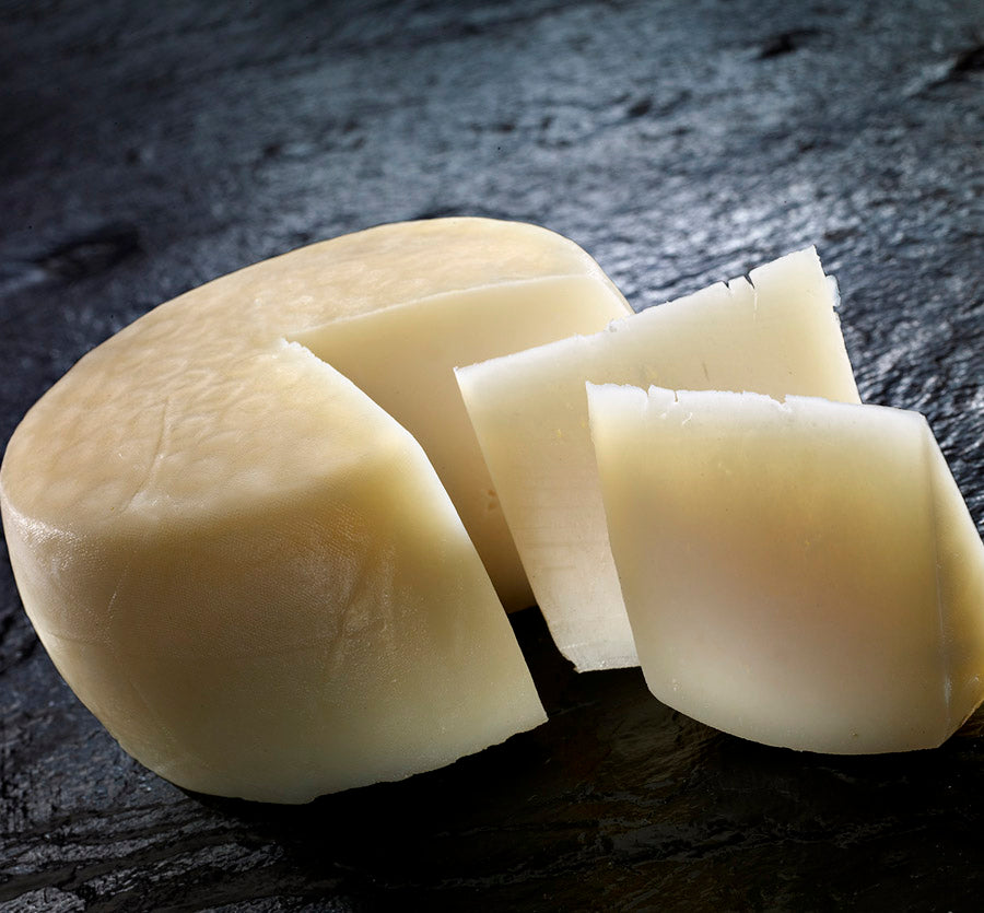 Como Una Cabra Goat Cheese -- 1/4 wheel